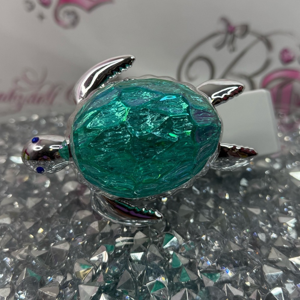 Bath & Body Works plug in night light air freshener Green Silver Crystal Display